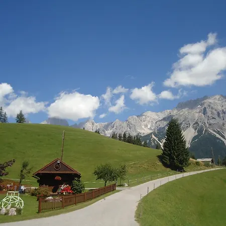 Pension-Greimelbacherhof Guest house 3*